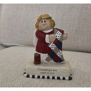Midwest of Cannon Falls Angel Figurine “Friendships Are Sewn in Love” Quilt